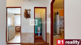 Rodinný dom s veľkým pozemkom 1779 m2 / Vaďovce pri Starej T - 18