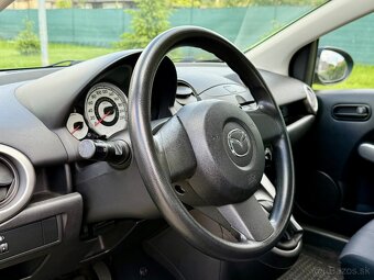 Mazda 2 1.3 benzín 152 000km - 18