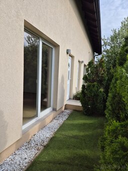 Na predaj moderný mezonetový byt s predzáhradkou a parkovaní - 18