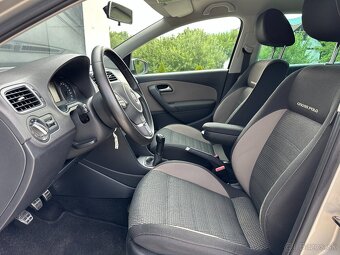 Volkswagen Polo CROSS 1.6TDI - 18
