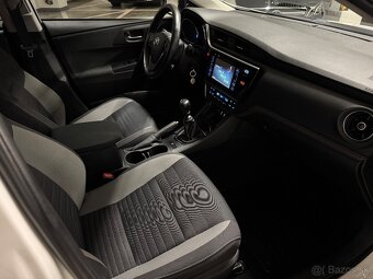 Toyota Auris combi 1.6 97kW, 2016, SK auto,96000km - 18