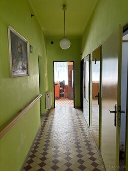 Predáme rodinný dom v Košeci s výnimočným pozemkom - 18