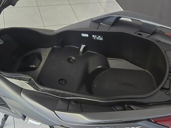 Yamaha X-Max 300 2023 SR - 18