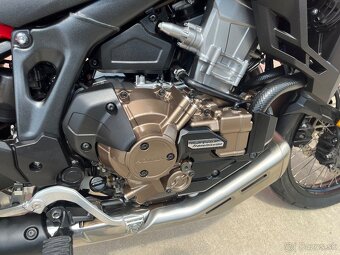Honda Africa Twin  1100 - 18