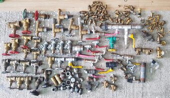 Vodo-inštalatérsky materiál 2 - 18