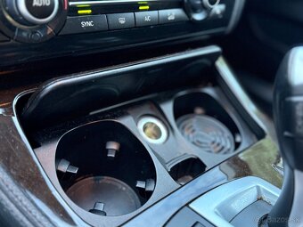 BMW 528i x-Drive 4x4 F10 Facelift TOP STAV Slovák - 18