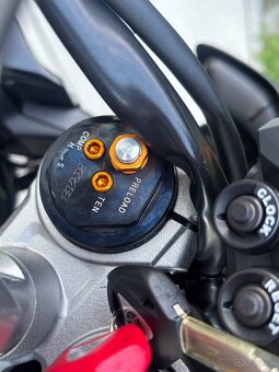 Yamaha MT 10 - 18