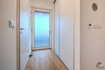 2 IZBOVÝ BYT PREŠOV, ULICA HRUŠKOVÁ - 18