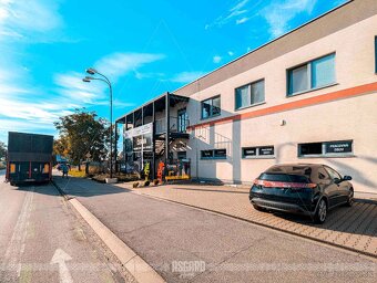 Moderný obchodno-administratívny komplex so sklad. halami - 18