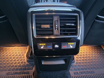 Škoda Superb III 2.0 TDi DSG SCR 150k Style (diesel) s DPH - 18