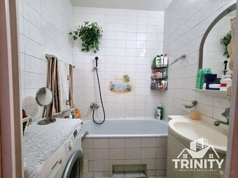 Na predaj veľký 3-izbový byt s balkónom v meste Nové Zámky - 18