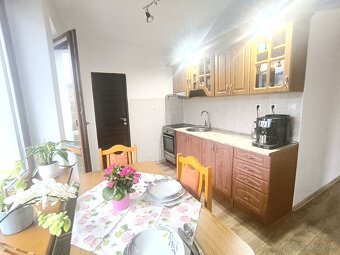 REZERVOVANÉ KRÁSNY VEĽKÝ / 90M2/ PRESVETLENÝ ZREKONŠTRUOVA - 18