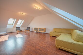 PREDAJ 5 izbový rodinný dom so záhradou Devínska Nová Ves - 18
