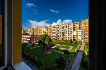 NA PREDAJ: priestranný 4-i byt s loggiou, Košice-Ťahanovce,  - 18