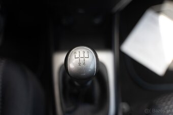 Hyundai i30 1.6 CRDi -Len 142tis. KM- NOVÉ STK - 18