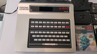 Philips Videopac G7000 (1978) – 4 hry, 2 joysticky + adaptér - 18