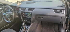 Škoda Octavia Combi 2.0 TDI DSG
 - 18