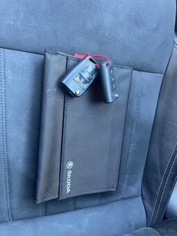 Škoda Karoq Alcantara 1,6TDi 85kw polokoža plna vybava - 18