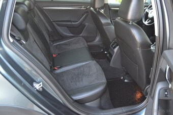 ŠKODA OCTAVIA COMBI SCOUT III 2.0 TDI, KOŽA, ŤAŽNÉ, WEBASTO - 18