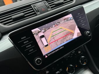 Škoda Superb Combi 2.0 TDi DSG - REZERVOVANE - 18