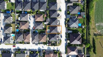 Na predaj 3,5 izbový rodinný dom Lehnice, časť Malý Lég - 18