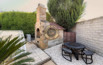 PREDAJ 7izbový rodinný dom s bazénom a saunou Mosonmagyaróvá - 18