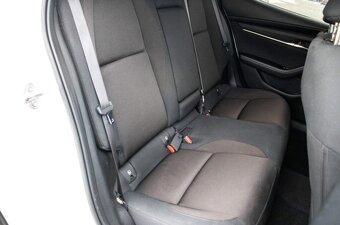 Mazda 3 90kW (2020). - 18