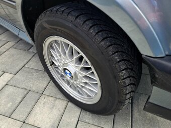 Bmw e30 325ix - 18
