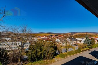 -ZNÍŽENÁ CENA- Na predaj 4-izbový rodinný dom 207 m², pozemo - 18