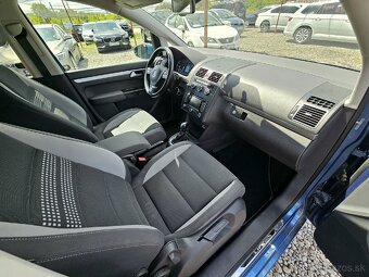 Volkswagen Touran 2.0 TDI Comfortline DSG - 18