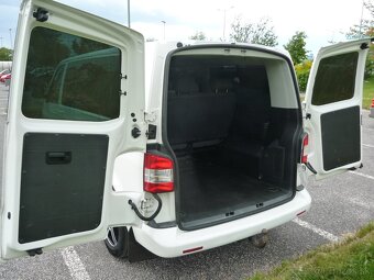VW CARAVELLE T5 103kW Long COMFORTLINE 8 MÍST WEBAST0 - 18