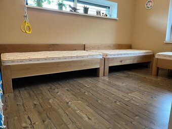 Dubová posteľ z masívu - 18