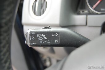 Volkswagen Golf Plus 1.9 TDI AT - 18