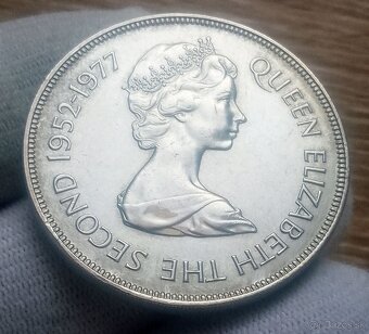 Mince Elizabeth II. - 18