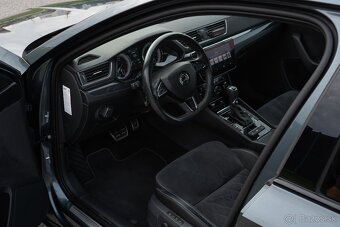 Škoda Superb III Sportline 2.0TDI /Webasto/Panorama/DCC - 18