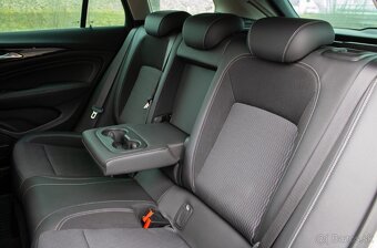 Opel Insignia 1.5 Turbo benzín automat - 18