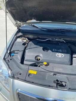 Toyota avencis - 18