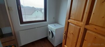 NA PREDAJ KOMFORTNÝ 4 IZBOVÝ RODINNÝ DOM S GARÁŽOU OŽĎANY - 18