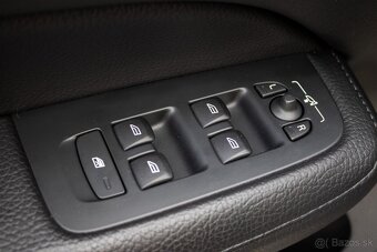 Volvo V60 Cross Country 2.0 AWD 184kW - 18