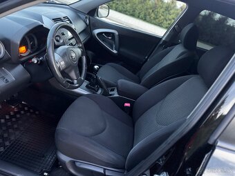Toyota RAV4 2.2 D-4D 4x4 – spoľahlivé SUV, výborný stav - 18