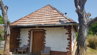 Predám dva vinohradnícke domy s pozemkami medzi vinohradmi p - 18