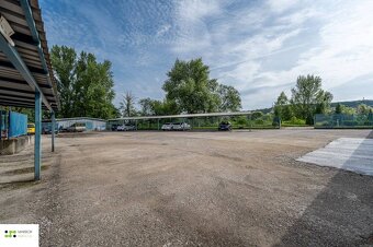 Na prenájom výrobno - skladovací areál umiestnený na Jazerne - 18