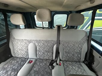 🚐 Opel Vivaro 1.9 CDTI (2007) - 18
