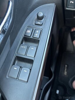 Suzuki S-Cross 1,4 BOOSTERJET MILD HYBRID 4X4 Elegance - 18