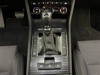 Škoda Superb Combi 2.0 TDI SCR Ambition DSG - 18