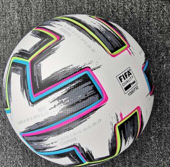Futbalová lopta (rozne farby a druhy) - 18