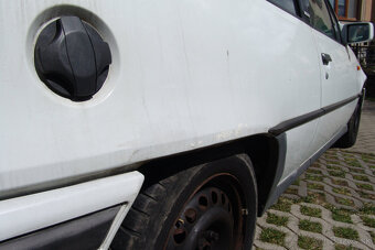 Opel Kadett 1.6 cabrio Bertone - 18