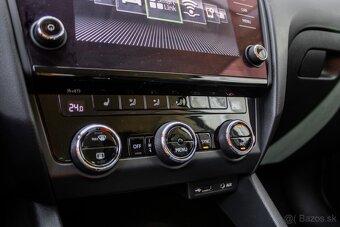 Škoda Octavia Combi 2.0 TDI Style DSG - 18