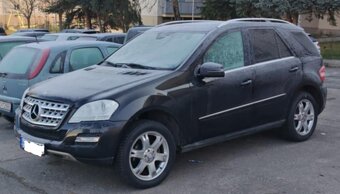 Predám Mercedes-Benz ML 350 CDI 4matic,r.v. 4/2011 - 18