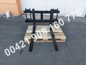 Predám nový rýchloupínač + paletizačné vidly na Komatsu WB - 18